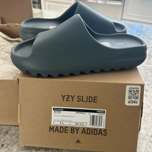 Adidas YZY Slide in Marine Slate NWT